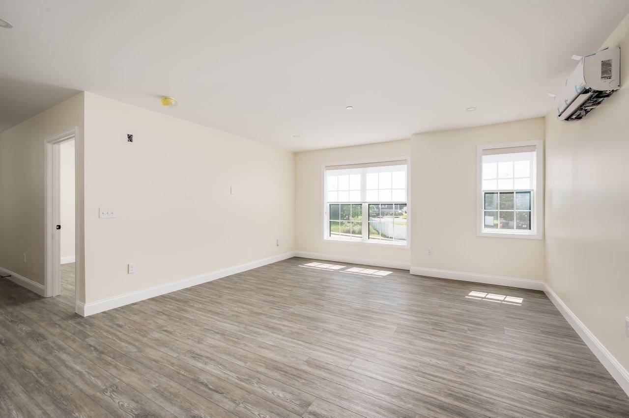 Dover, NH 03820,725 Central AVE #310