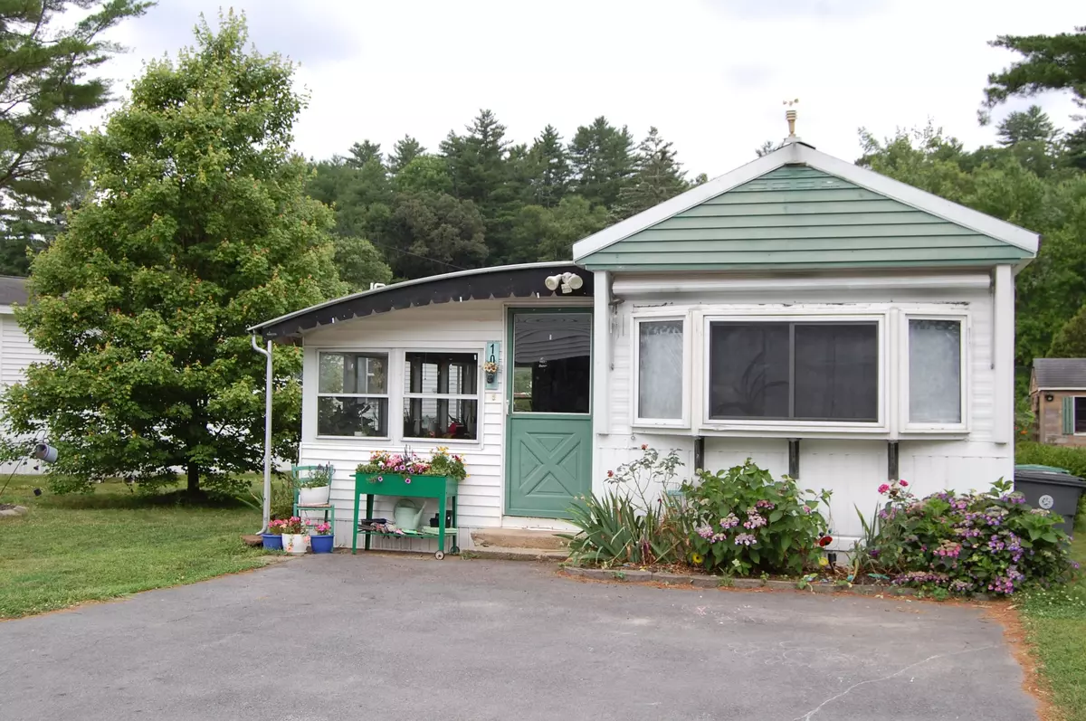 Hooksett, NH 03106,10 Dart ST