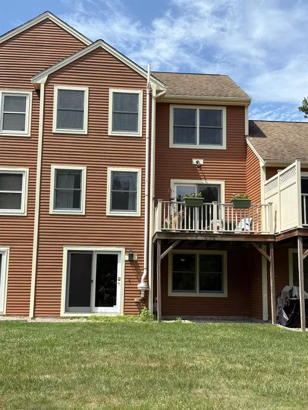 Dover, NH 03820,92 Katie LN