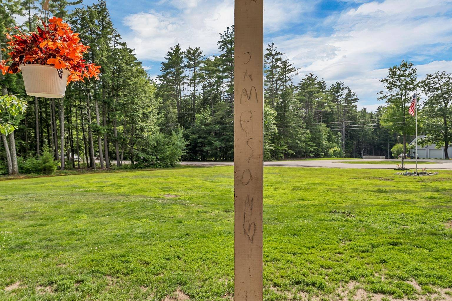 Brookfield, NH 03872,3 Holly LN