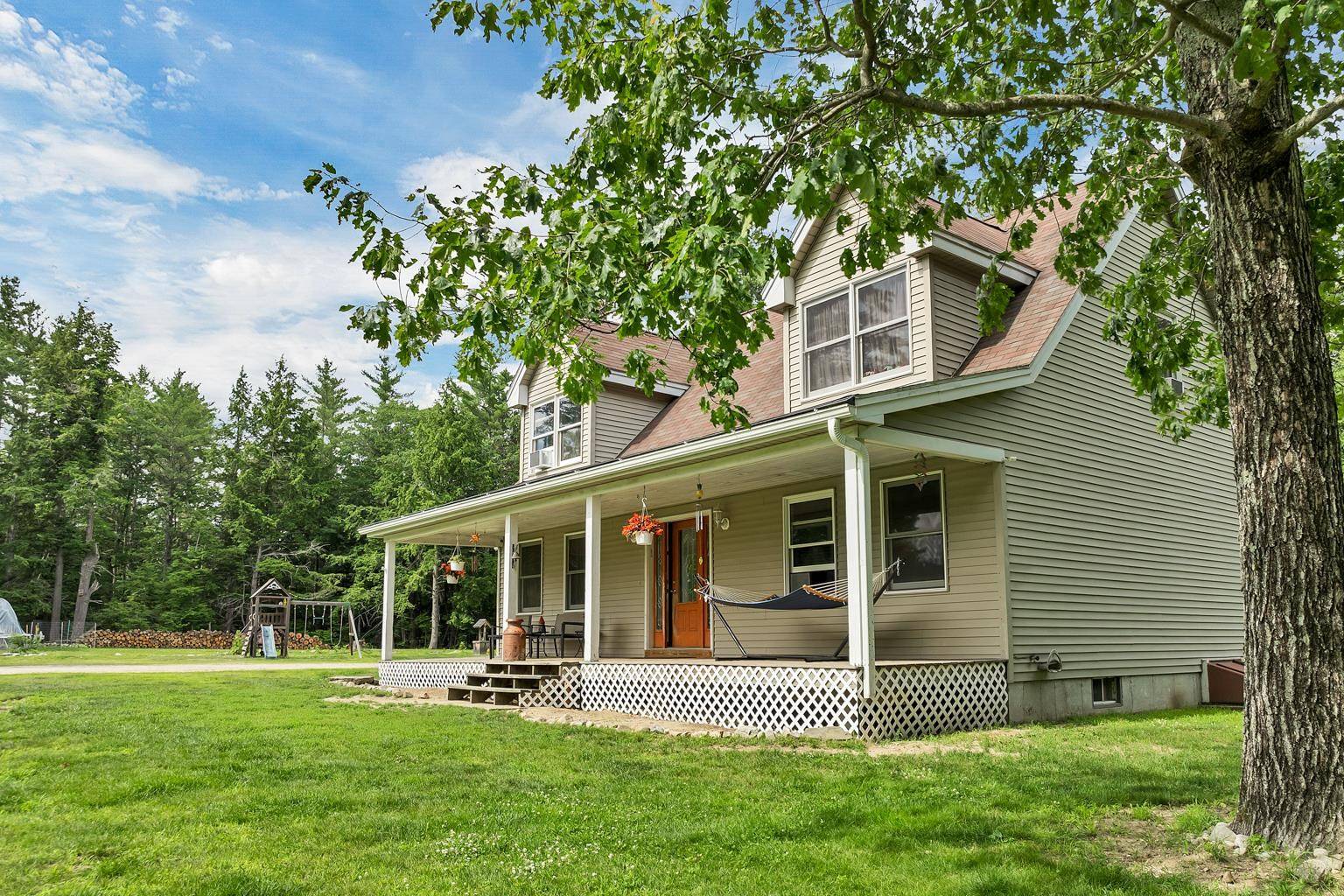 Brookfield, NH 03872,3 Holly LN
