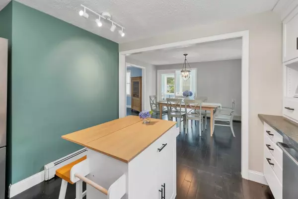 Dover, NH 03820,15 Rutland ST