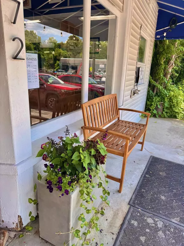 Shaftsbury, VT 05262,972 VT Rte 7A