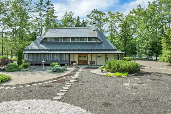 187 Huntress Bridge RD, Effingham, NH 03882