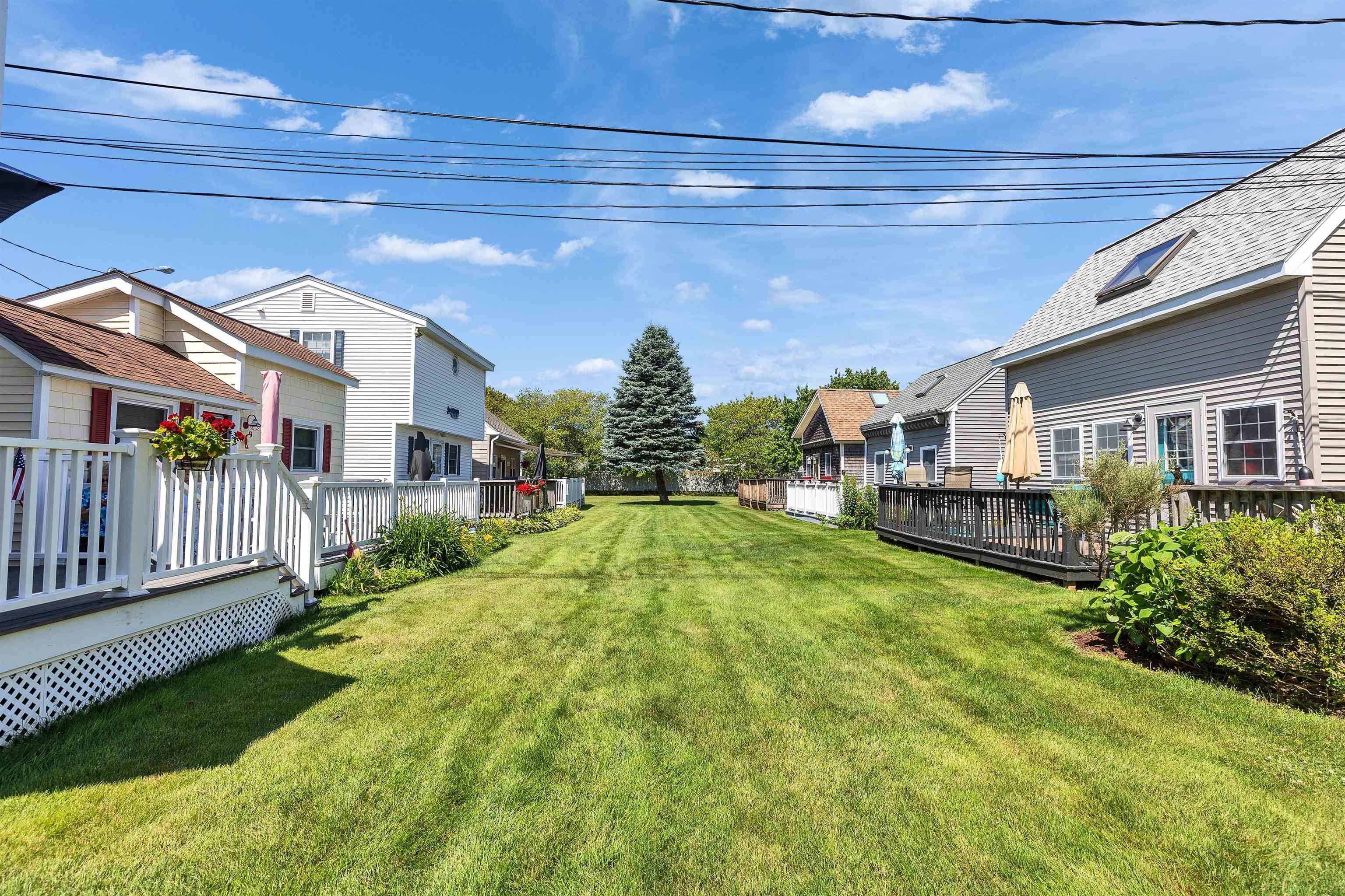 Hampton, NH 03842,66 Kings HWY ##5