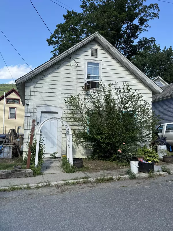 Brattleboro, VT 05301,93 Clark ST