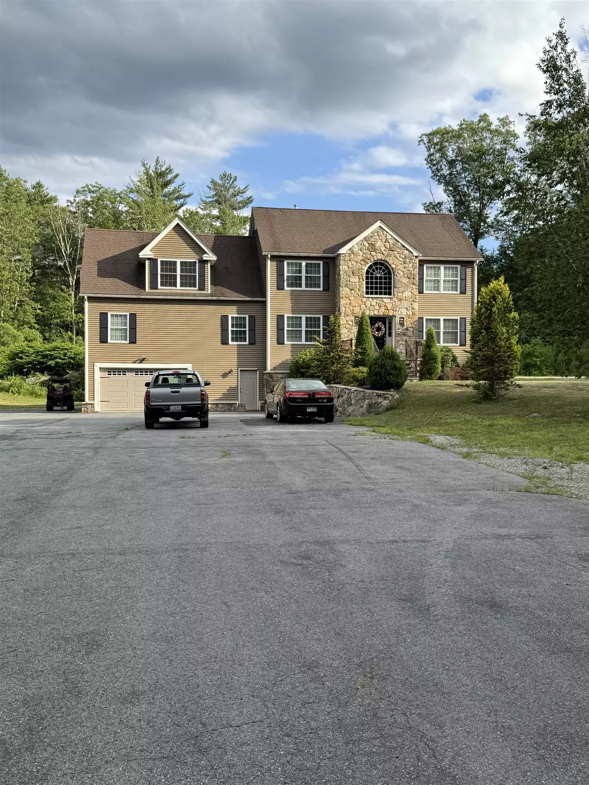 Kingston, NH 03848,7 Coopers Grove RD