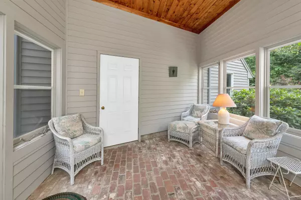Wolfeboro, NH 03894,28 Spruce RD