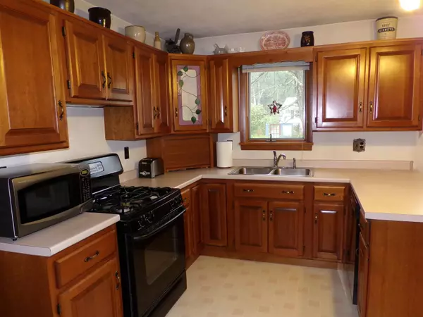 19 Redden ST, Dover, NH 03820