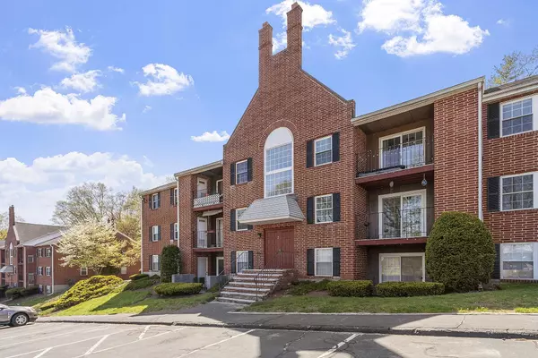 7 Louisburg SQ #8, Nashua, NH 03060