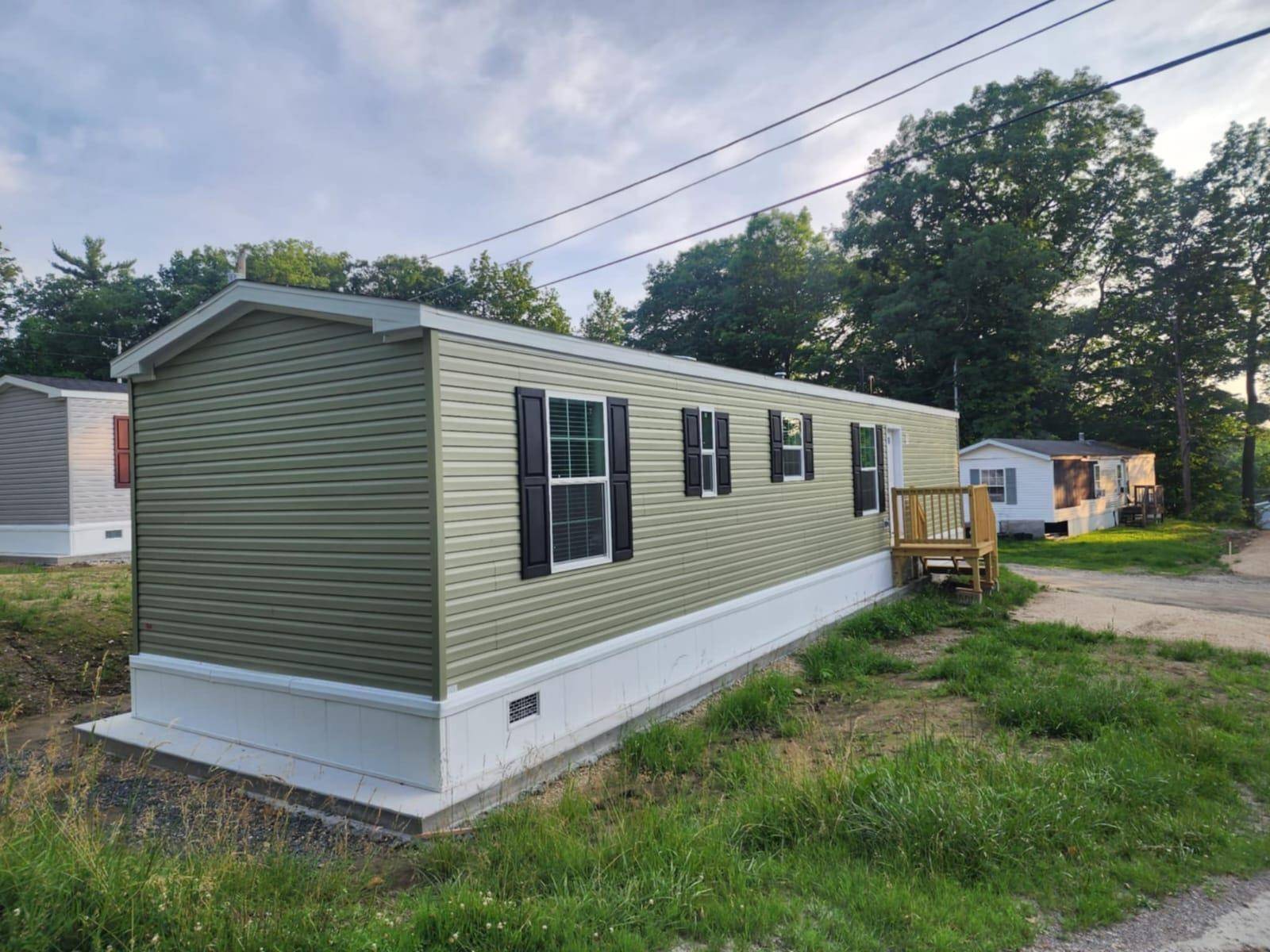 32 Cassie LN, Bennington, VT 05201