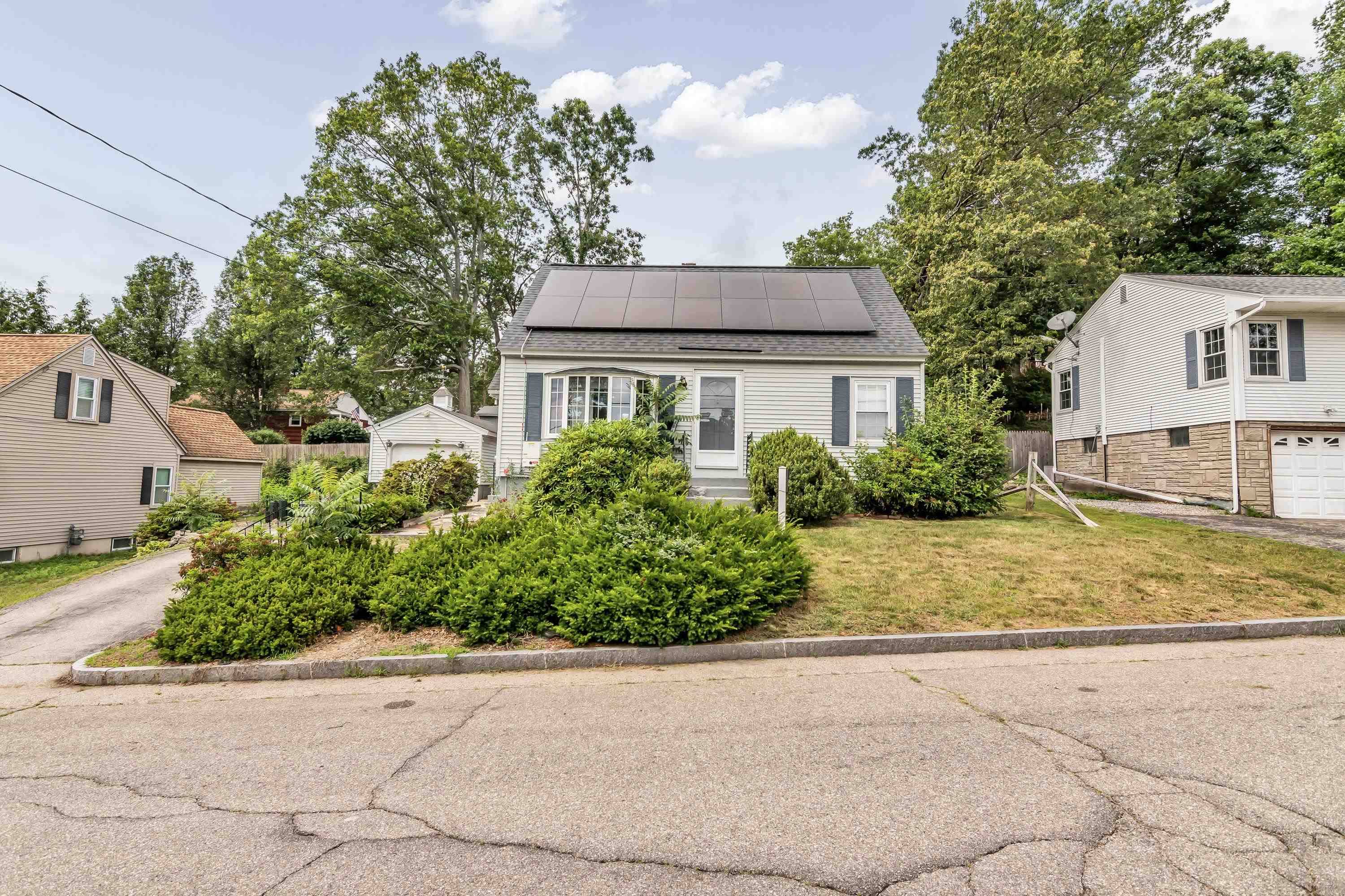 Manchester, NH 03103,354 Seames DR