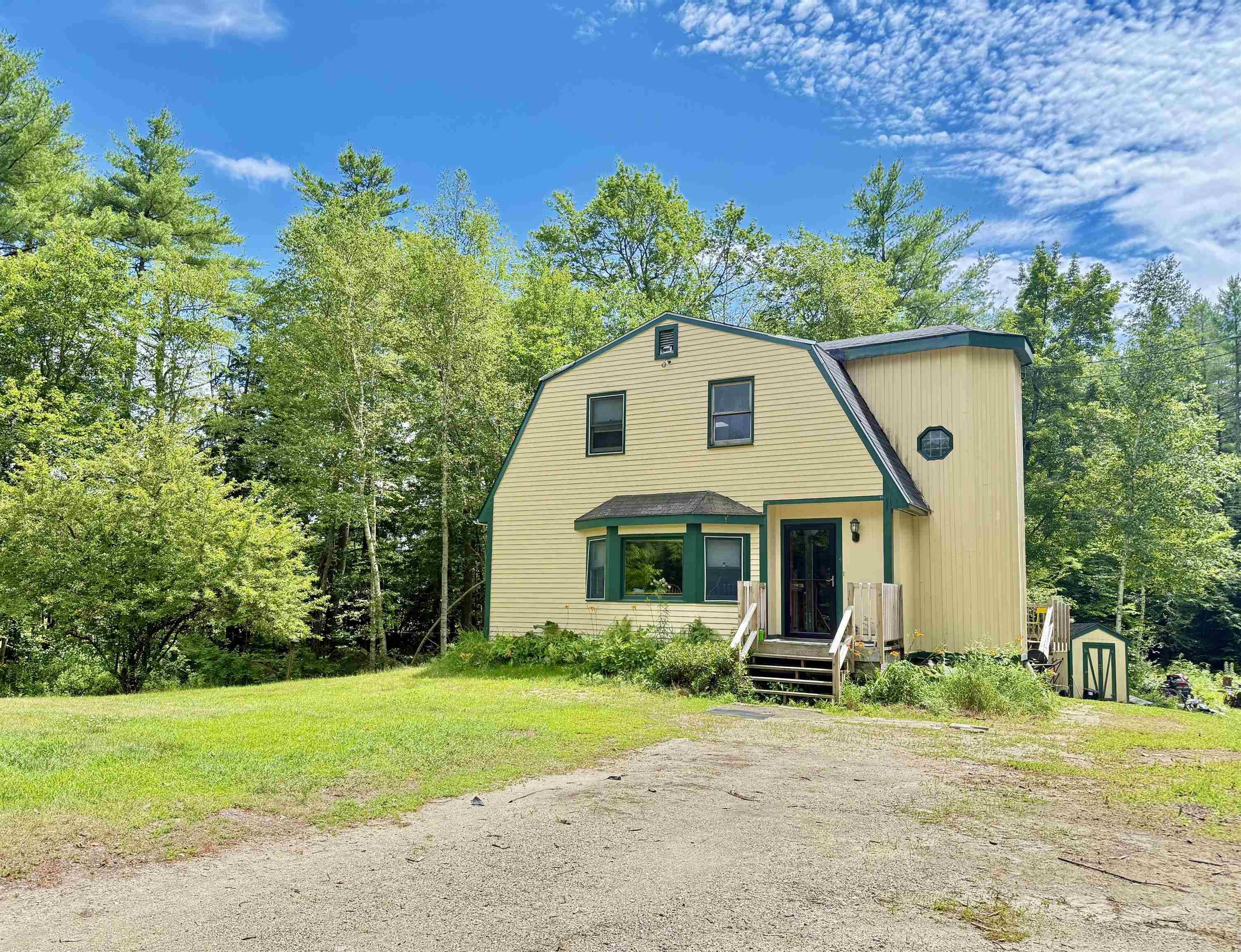 14 Whitney RD, Hillsborough, NH 03244