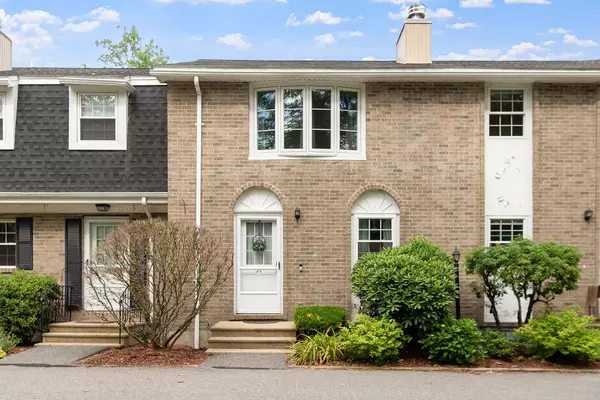 31 Fieldstone DR #31,  Londonderry,  NH 03053