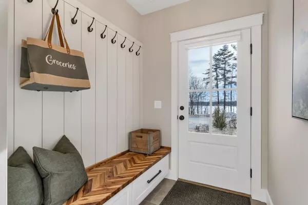 Laconia, NH 03246,60 White Oaks RD #18