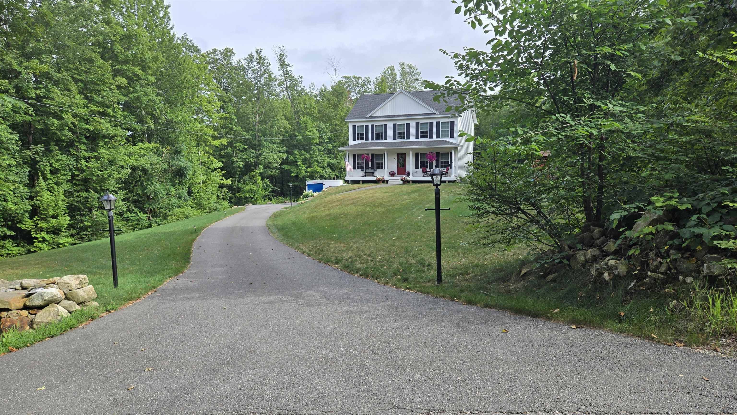 Weare, NH 03281,38 General Knox RD