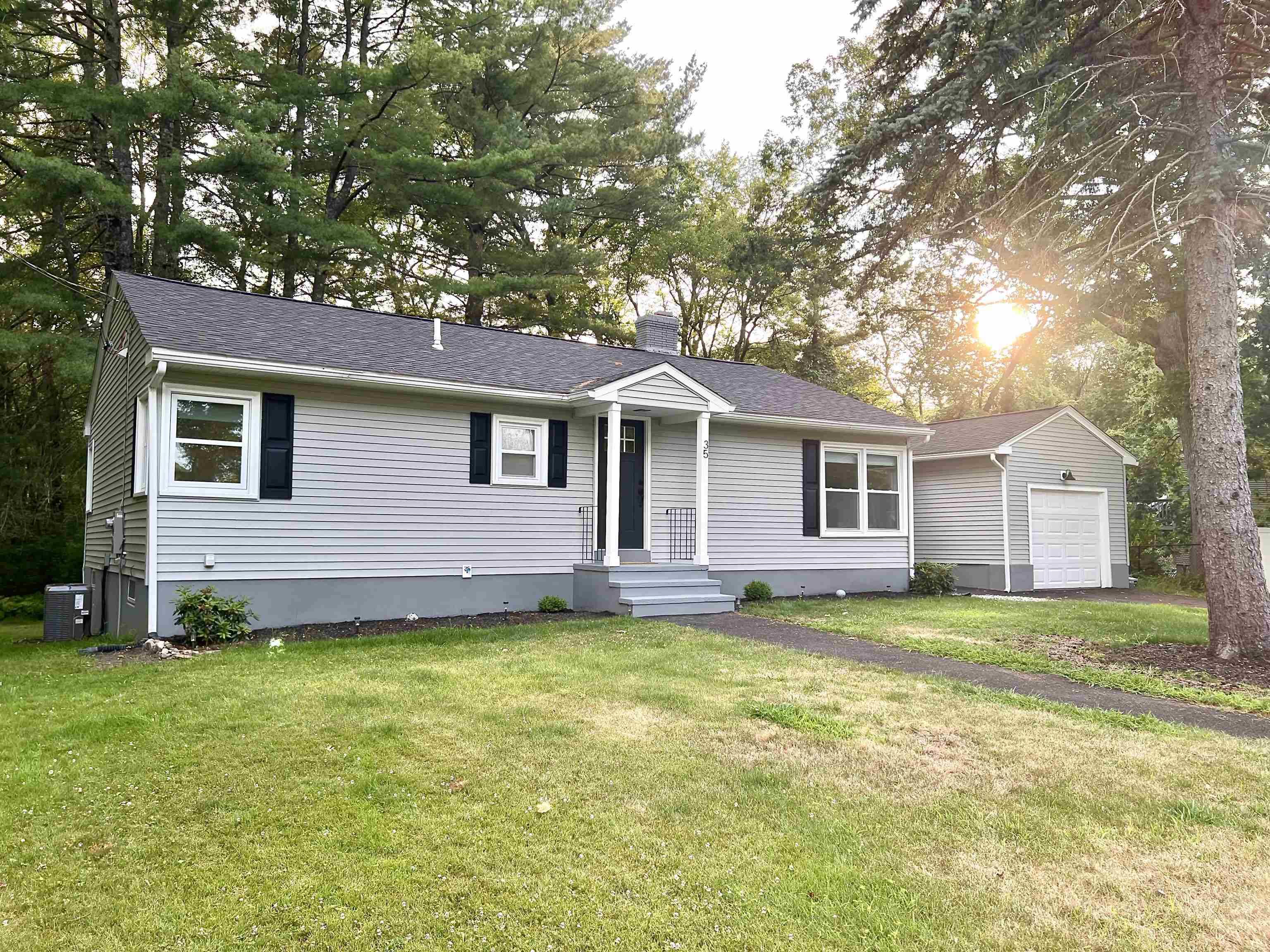 Salem, NH 03079,35 Linwood AVE