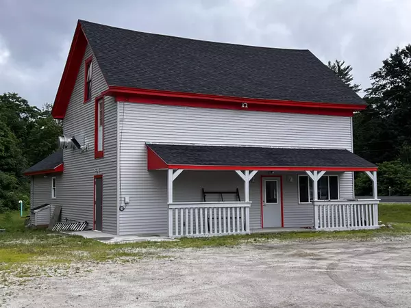 Rumney, NH 03266,2 School ST