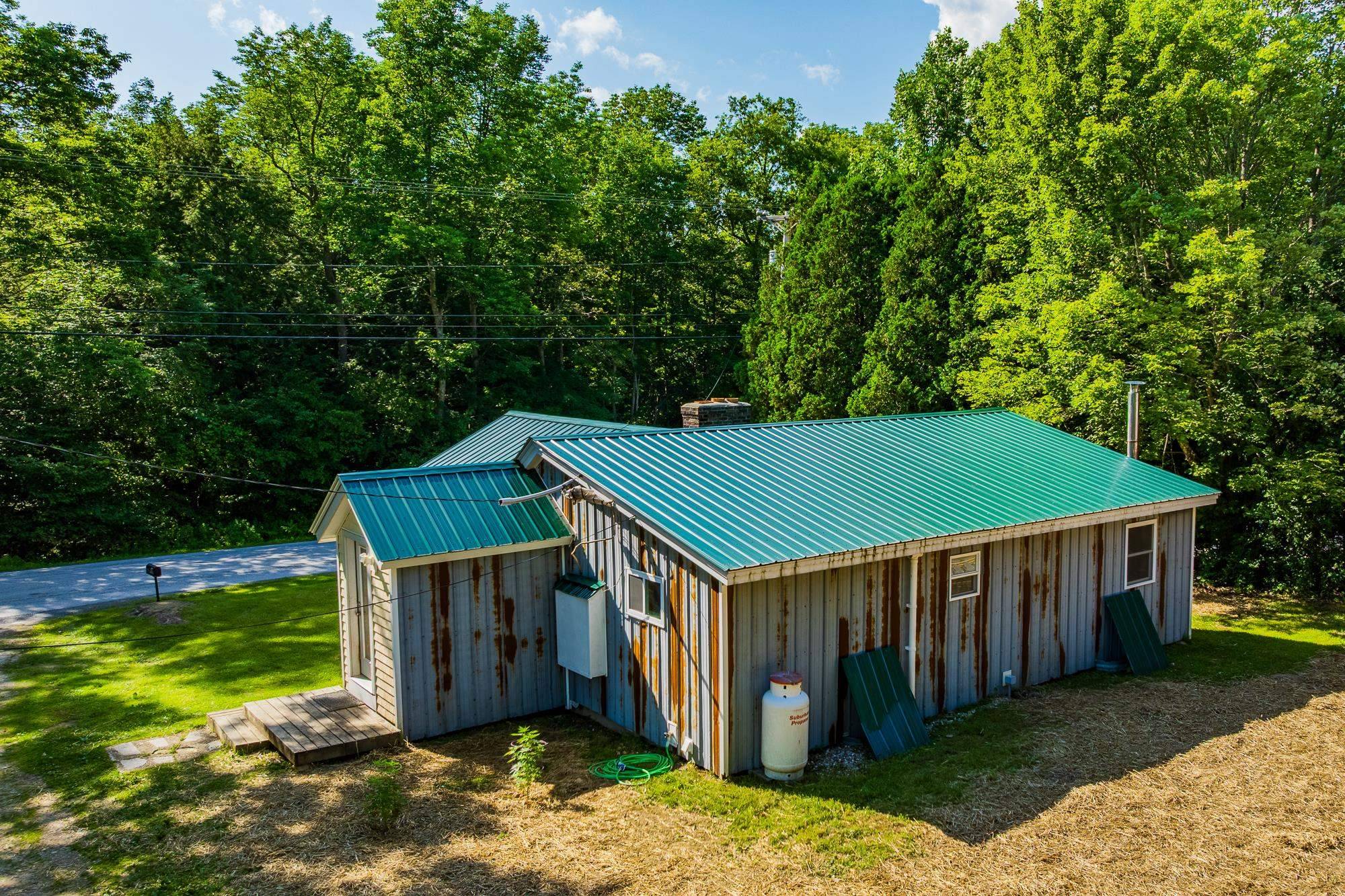 Sunderland, VT 05252,473 South RD