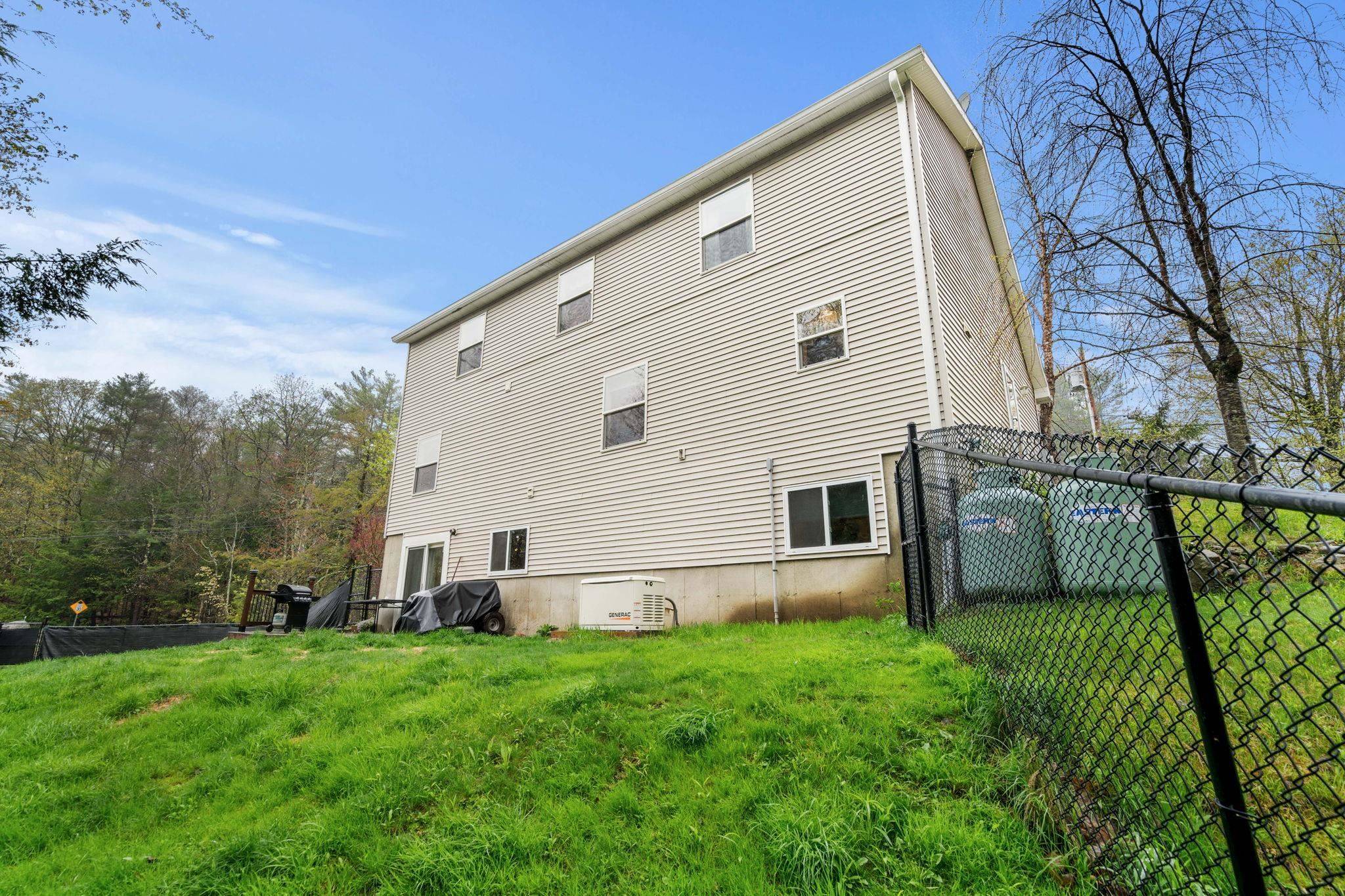 Harrisville, NH 03450,368 Chesham RD