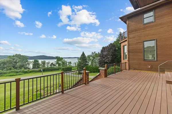 Shelburne, VT 05482,533 Bay RD