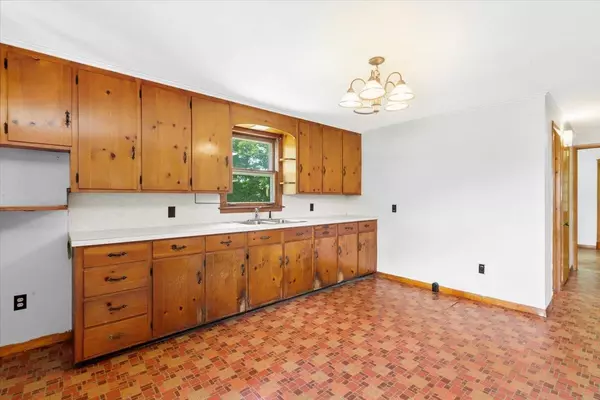Shaftsbury, VT 05262,261 Sycamore LN