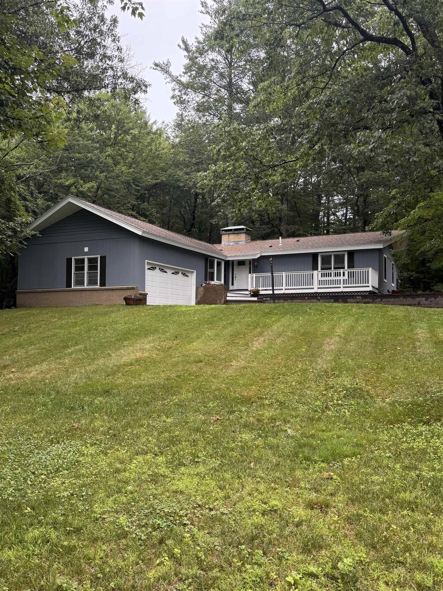 14 Floyd RD, Derry, NH 03038