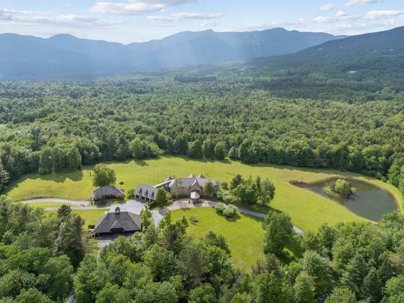 2575 Weeks Hill RD, Stowe, VT 05672