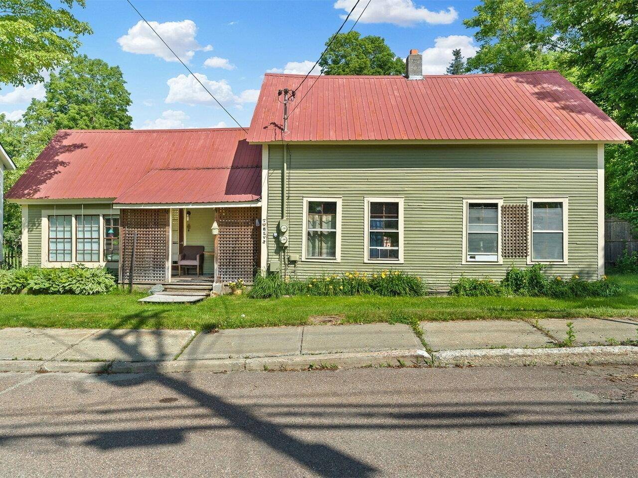 12 Batchelder ST, Waterbury, VT 05676