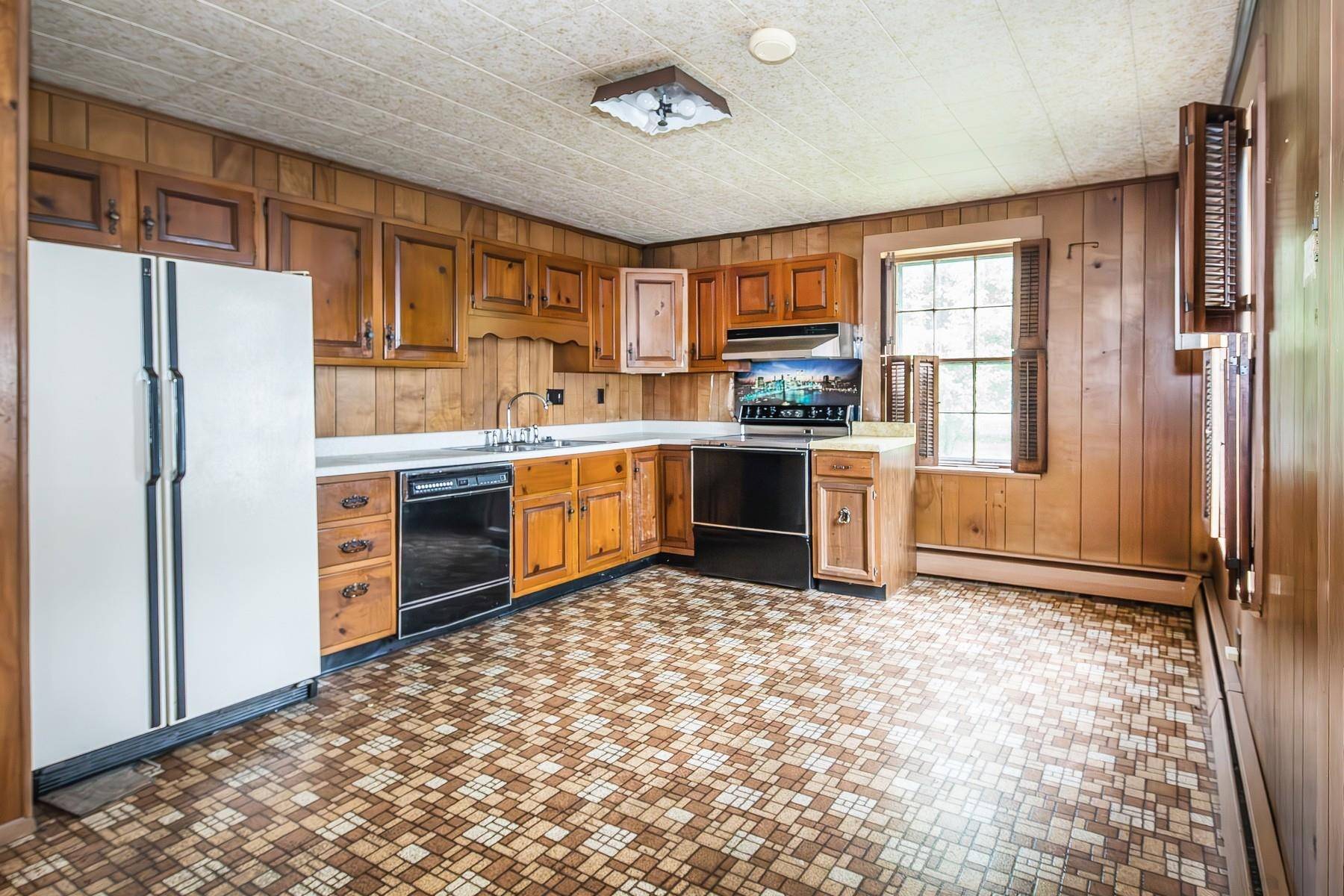 Rutland City, VT 05701,29 Woodstock AVE