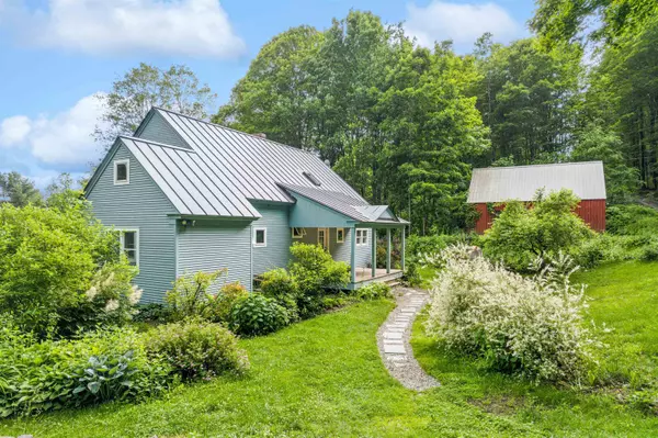 9 Farnham DR, Tunbridge, VT 05077