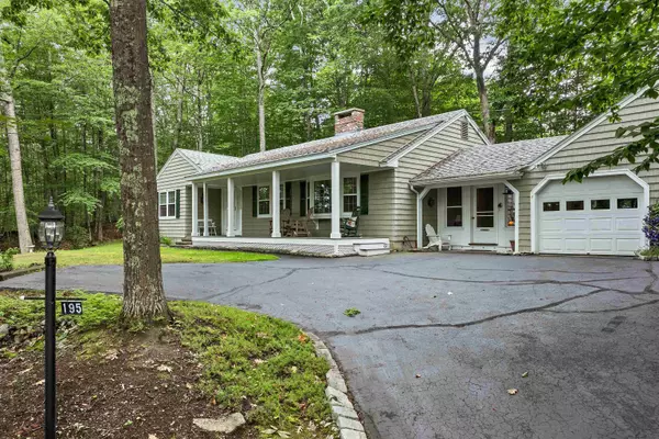 195 Sewall RD, Wolfeboro, NH 03894