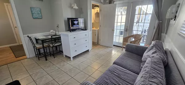 12 G ST #45, Hampton, NH 03842