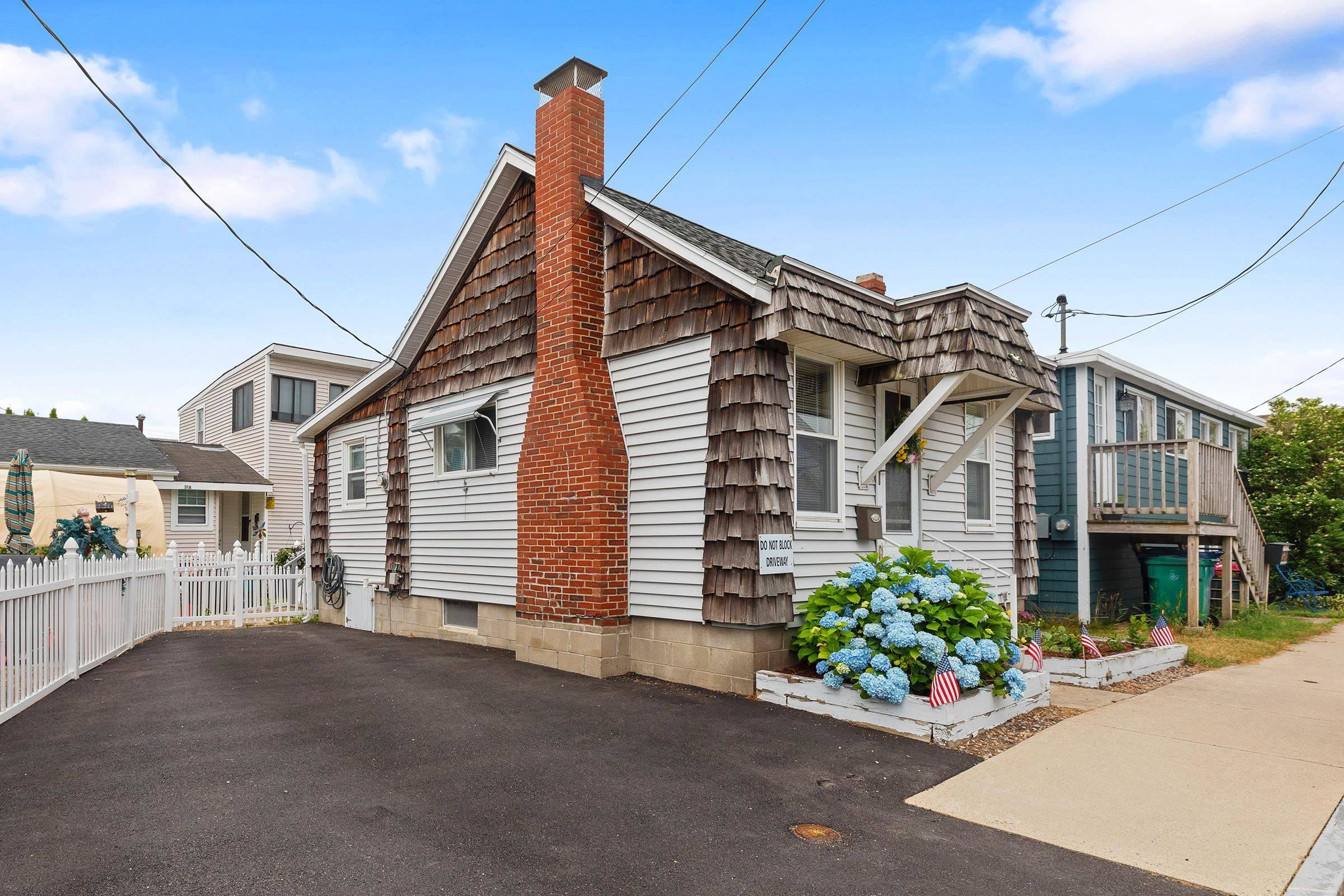 31 Highland AVE, Hampton, NH 03842