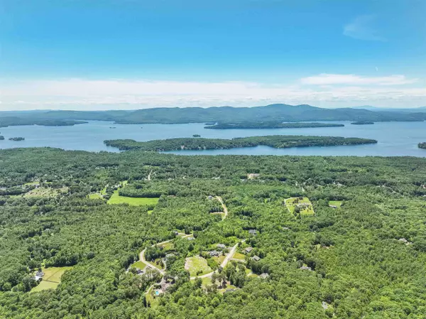 Wolfeboro, NH 03894-4013,165 Ambrose WAY