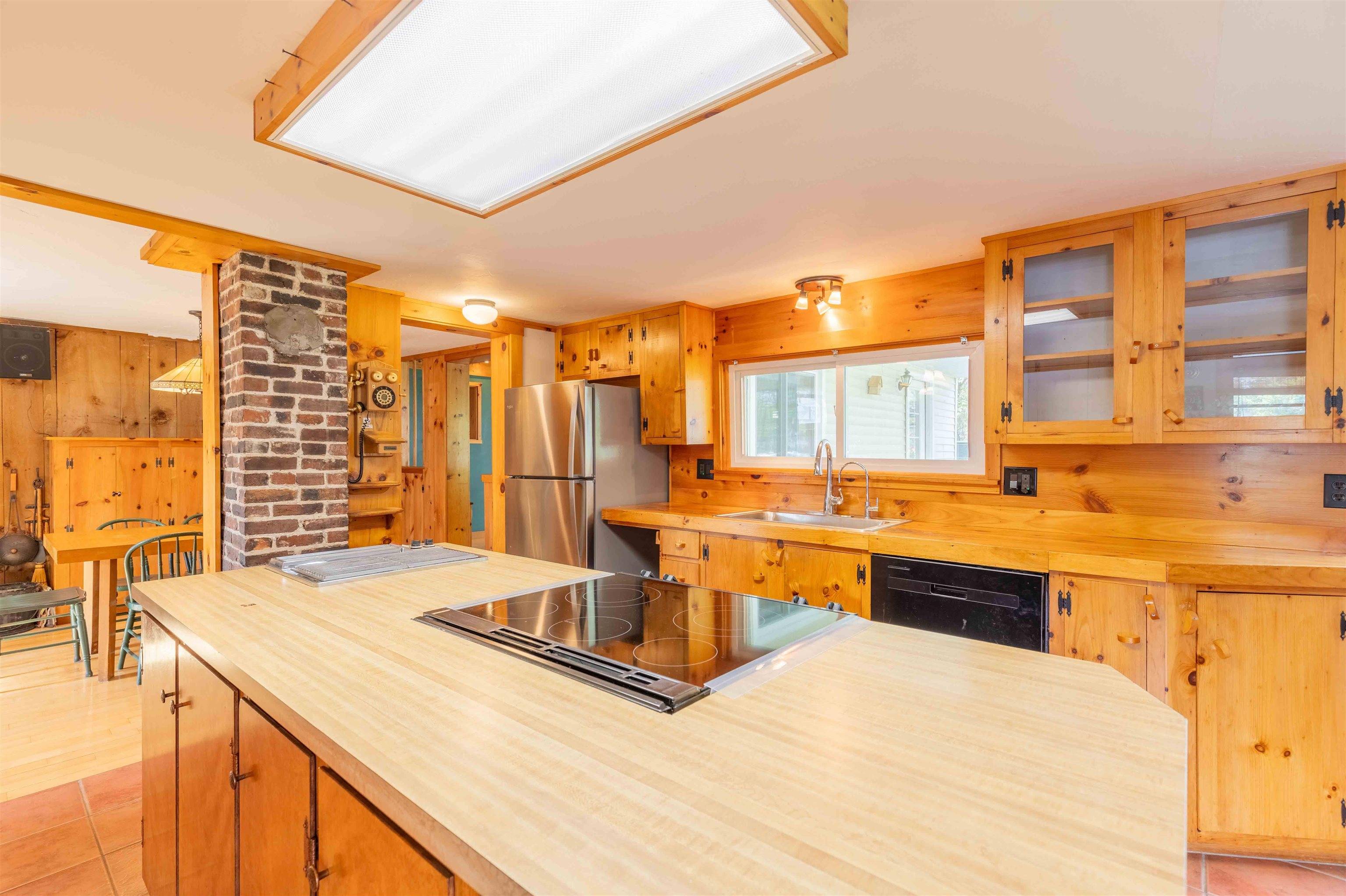 Somersworth, NH 03878,14 Chesley AVE