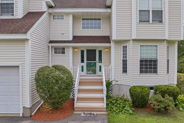 4 Jennifer DR, Pelham, NH 03076