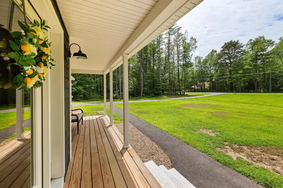 187 Intervale RD, Canterbury, NH 03224