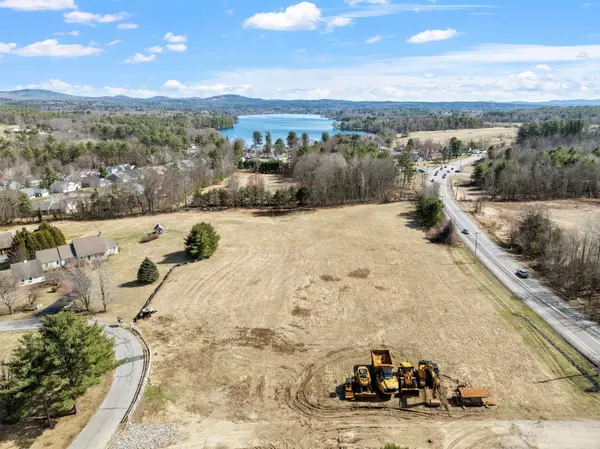 Laconia, NH 03246,57 Clover LN
