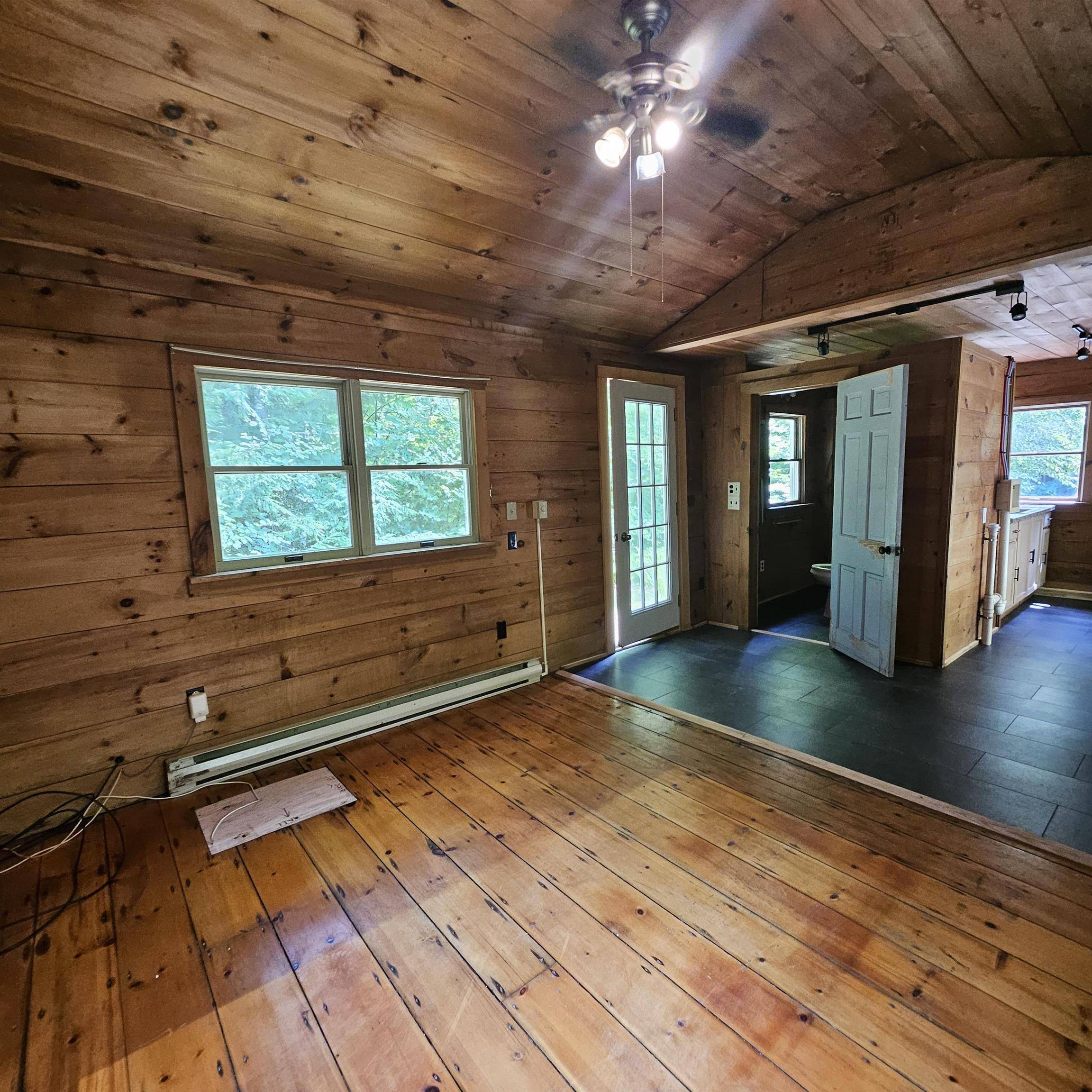 Hillsborough, NH 03244,466 Beard RD