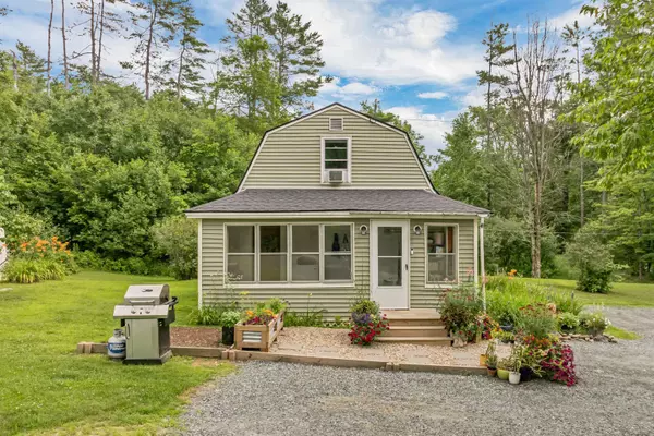 Enfield, NH 03748,103 Livingstone Lodge RD