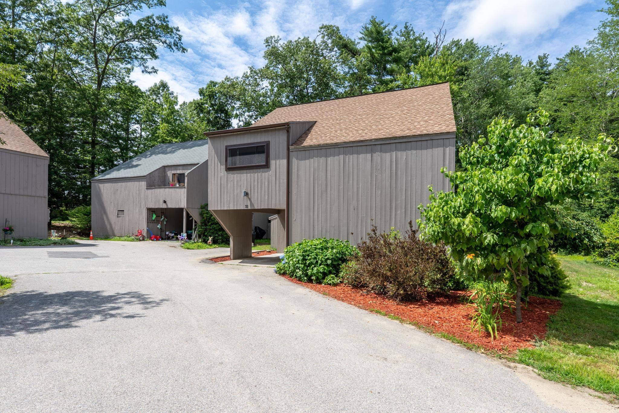 Nashua, NH 03063,32 Coburn Woods DR