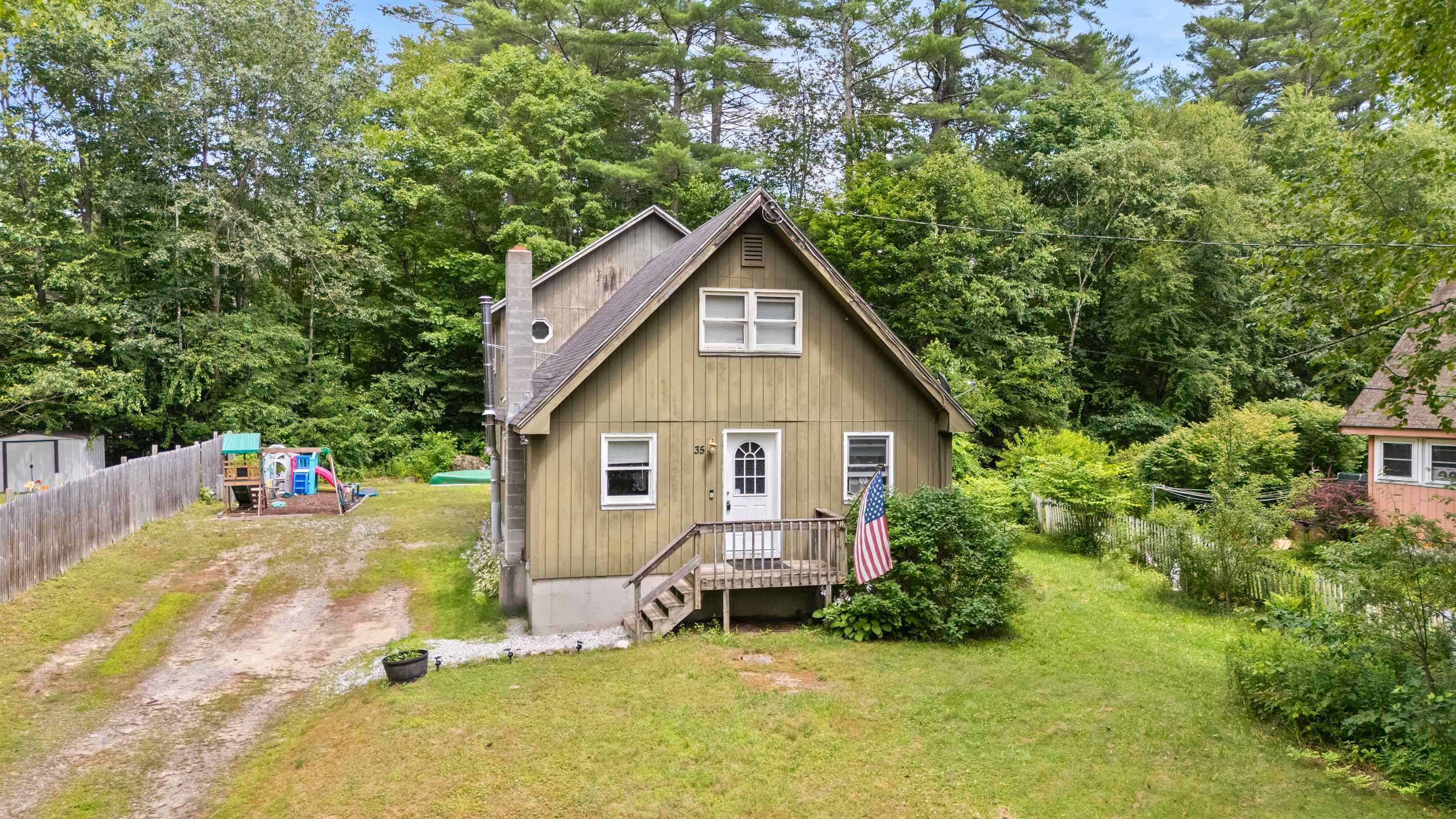 35 Melody LN, Hillsborough, NH 03244