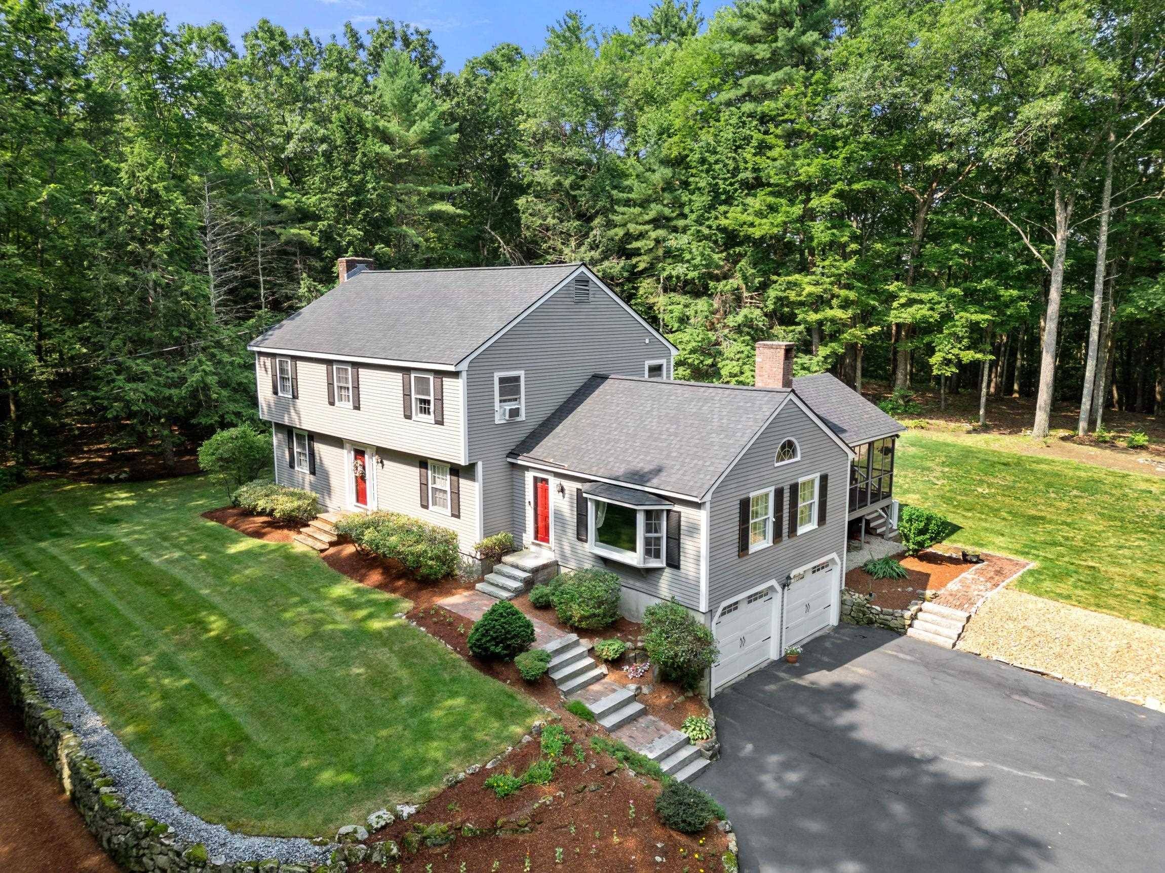 24 Holly Hill DR, Amherst, NH 03031