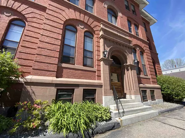 Manchester, NH 03102,124 Orange ST #101