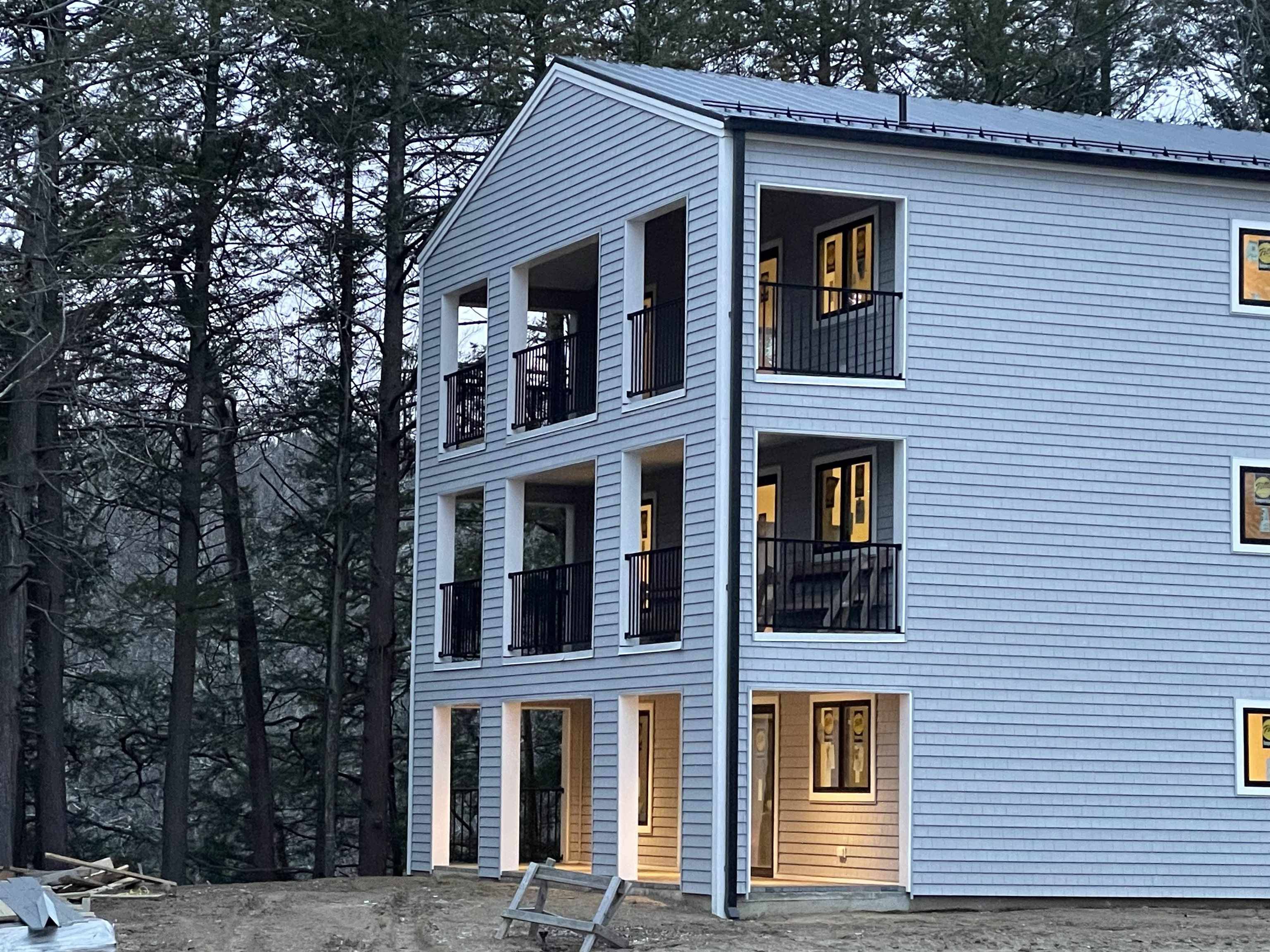 30 Ladds LN #2, Epping, NH 03042
