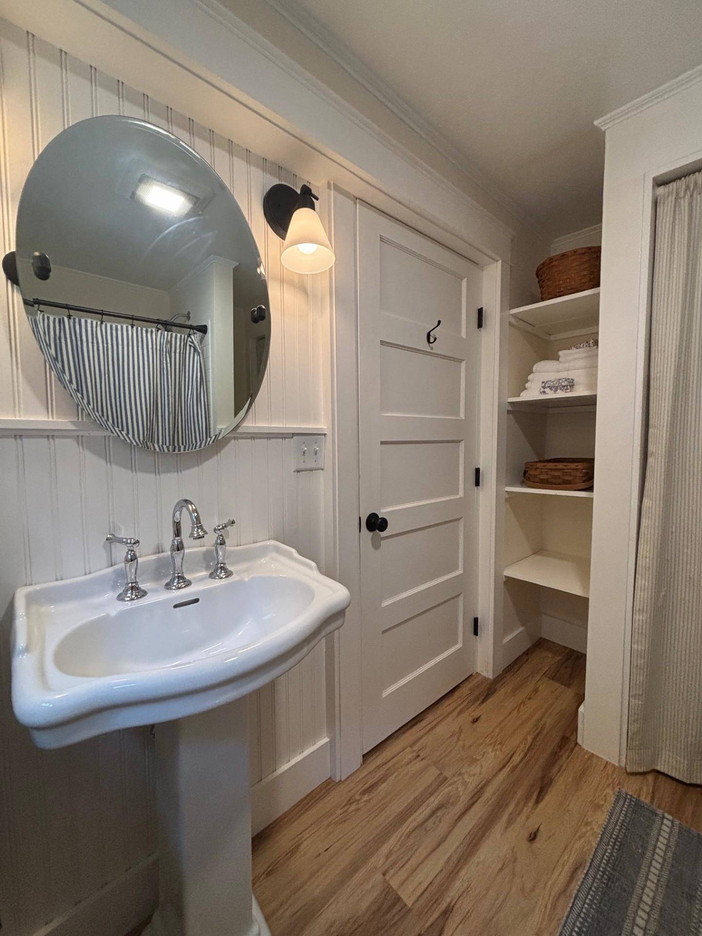 Alton, NH 03809,40 Frank C Gilman HWY #1