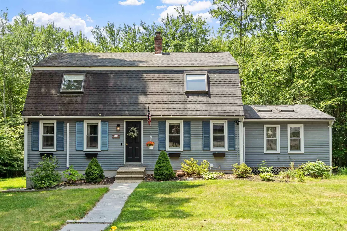 Sandown, NH 03873,25 Holmeswood DR