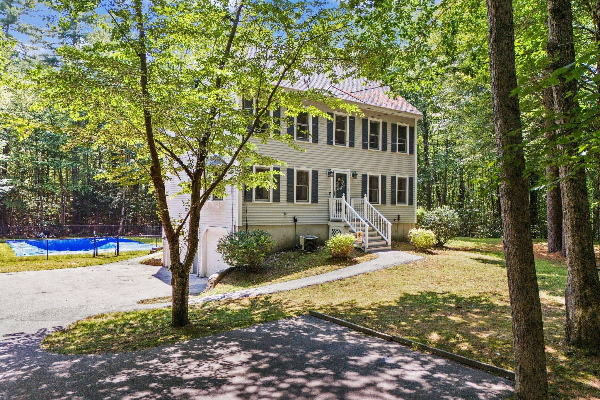 71 Moose Hollow RD, Danville, NH 03819