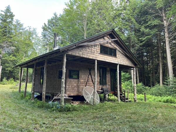 505 Smith RD, Halifax, VT 05358